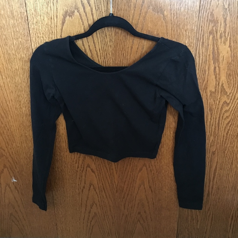 AMERICAN APPAREL LONG SLEEVE CROPPED TOP